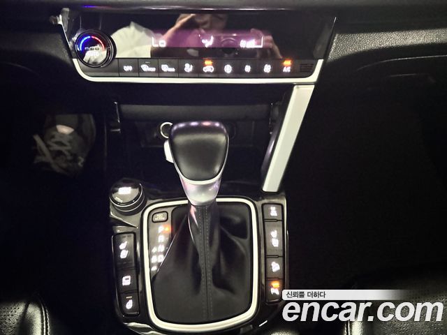 Kia Seltos Gasoline 1.6 Turbo 4WD Noblesse 2020 — фото 9