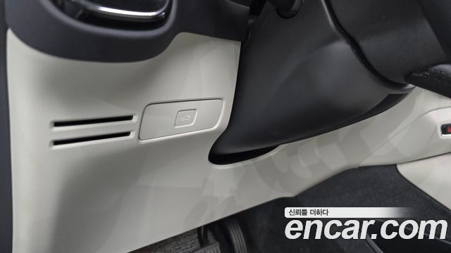 Volvo XC40 B4 Ultimate Bright 2024 — фото 30