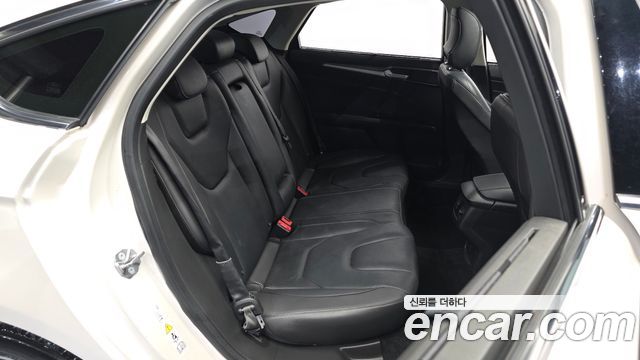 Ford Mondeo (IV) 2.0 Trend 2015 — фото 16