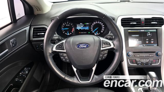 Ford Mondeo (IV) 2.0 Trend 2015 — фото 17