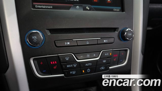 Ford Mondeo (IV) 2.0 Trend 2015 — фото 21