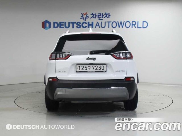 Jeep Cherokee (KL) 2.4 Limited AWD 2020 — фото 4