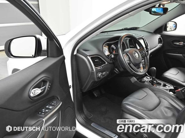 Jeep Cherokee (KL) 2.4 Limited AWD 2020 — фото 15