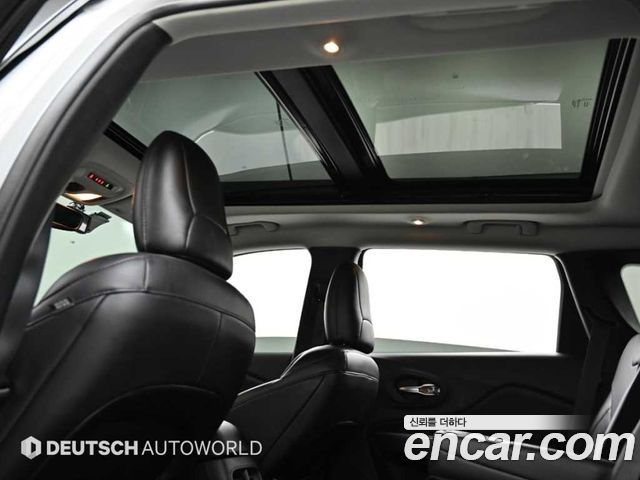 Jeep Cherokee (KL) 2.4 Limited AWD 2020 — фото 22