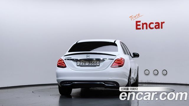 Mercedes-Benz C-Class (W205) C220 d Avantgarde 2018 — фото 4