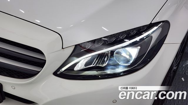 Mercedes-Benz C-Class (W205) C220 d Avantgarde 2018 — фото 28