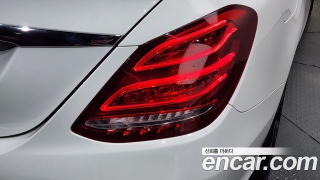 Mercedes-Benz C-Class (W205) C220 d Avantgarde 2018 — фото 29