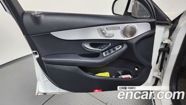 Mercedes-Benz C-Class (W205) C220 d Avantgarde 2018 — фото 30