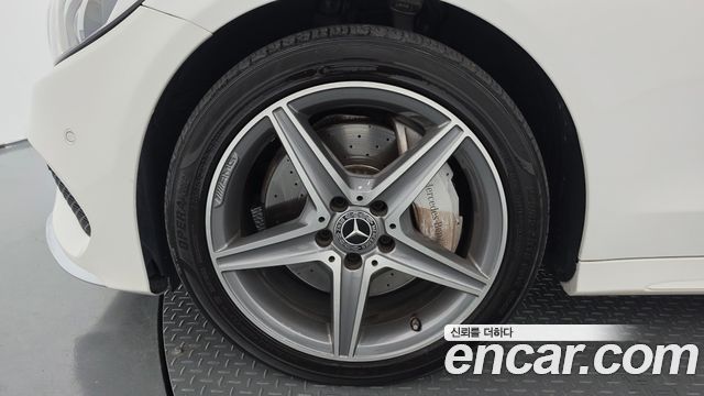 Mercedes-Benz C-Class (W205) C250 d 4MATIC 2018 — фото 5