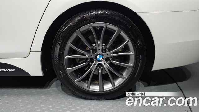 BMW 5 Series (F10) 520d M Aero Dynamic 2016 — фото 21