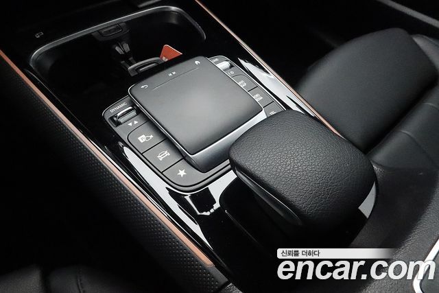 Mercedes-Benz GLB-Class (X247) GLB200 d 2021 — фото 19