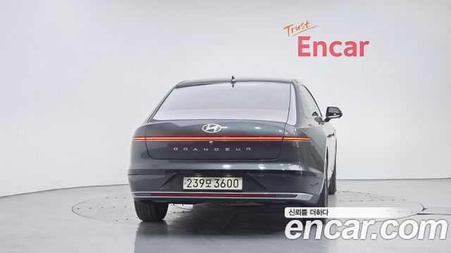 Hyundai Grandeur (GN7) 2,5 Gasoline 2WD Premium 2023 — фото 4