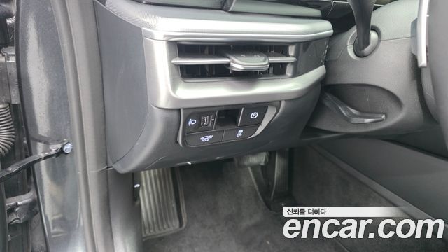 Hyundai Grandeur (GN7) 2,5 Gasoline 2WD Premium 2023 — фото 12
