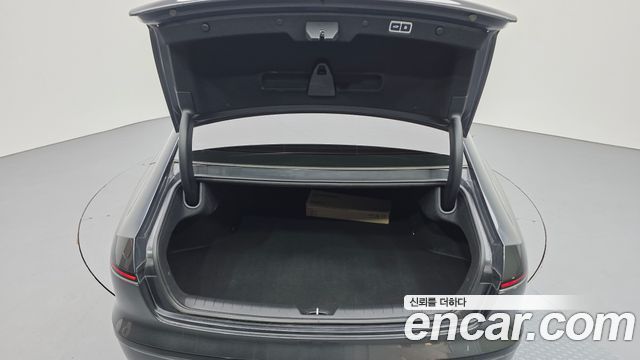 Hyundai Grandeur (GN7) 2,5 Gasoline 2WD Premium 2023 — фото 20