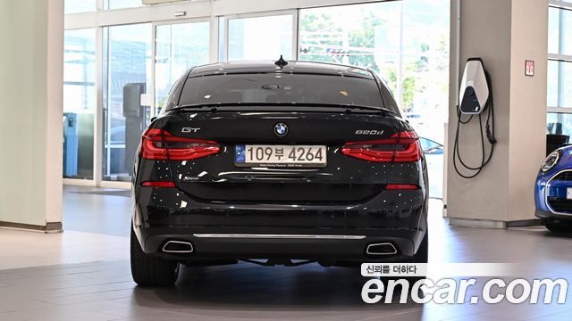 BMW 6 Series GT (G32) 620d xDrive Luxury 2022 — фото 3