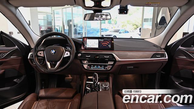 BMW 6 Series GT (G32) 620d xDrive Luxury 2022 — фото 8