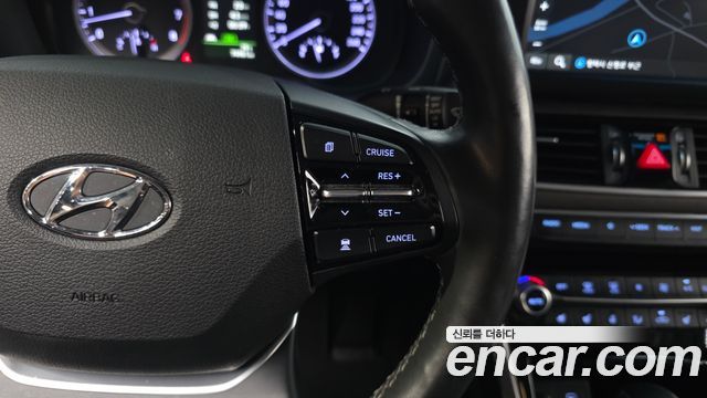 Hyundai Grandeur (IG) 3.0 Exclusive Special 2019 — фото 18