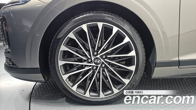 Hyundai Grandeur (GN7) 2,5 Gasoline 2WD Calligraphy 2023 — фото 5