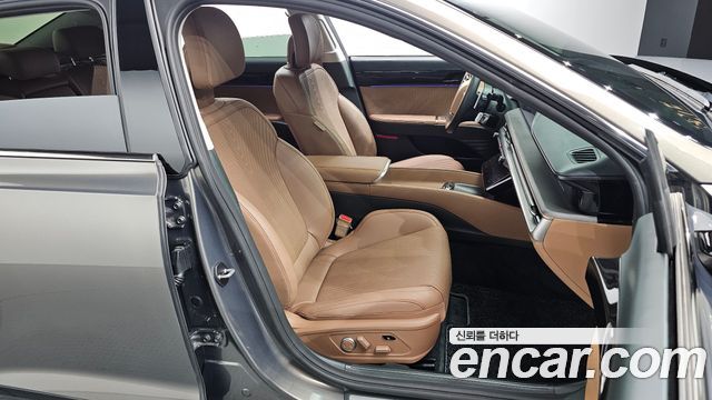 Hyundai Grandeur (GN7) 2,5 Gasoline 2WD Calligraphy 2023 — фото 26