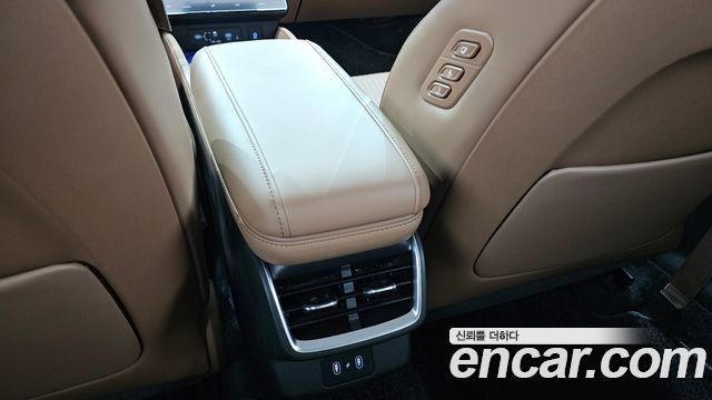 Hyundai Grandeur (GN7) 2,5 Gasoline 2WD Calligraphy 2023 — фото 36