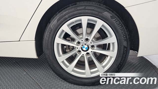 BMW 3 Series GT (F34) GT 320d xDrive 2020 — фото 21