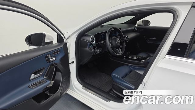 Mercedes-Benz A-Class (W177) A220 Hatchback 2019 — фото 10