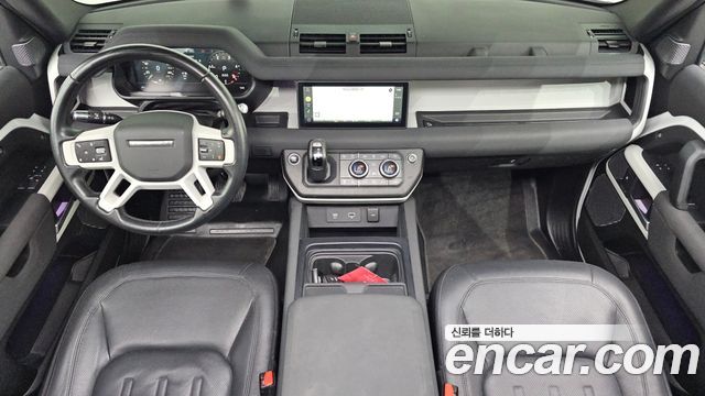 Land Rover Defender (L663) 90 D250 SE 2022 — фото 7