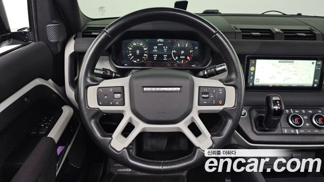 Land Rover Defender (L663) 90 D250 SE 2022 — фото 12