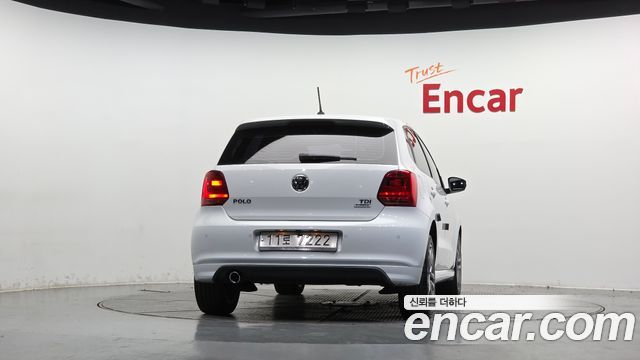 Volkswagen Polo 1.4 TDI R-Line 5th 2015 — фото 4