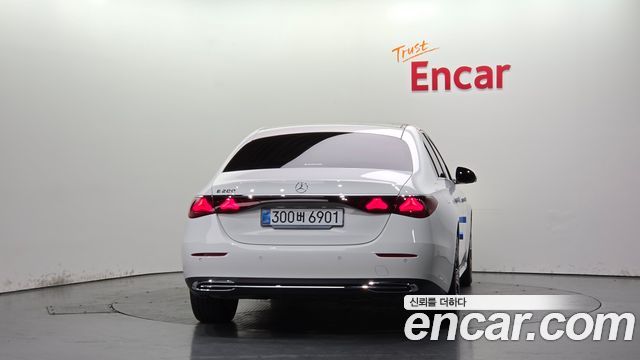 Mercedes-Benz E-Class (W214) E200 Avantgarde 2025 — фото 4