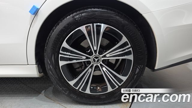 Mercedes-Benz E-Class (W214) E200 Avantgarde 2025 — фото 21