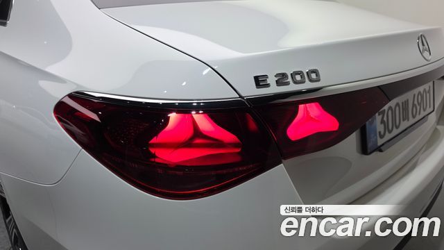 Mercedes-Benz E-Class (W214) E200 Avantgarde 2025 — фото 23