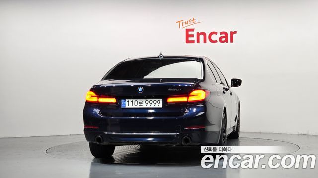 BMW 5 Series (G30) 520i Luxury 2018 — фото 4