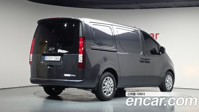 Hyundai Staria Cargo 3-Seater Modern 2023 — фото 2