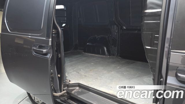 Hyundai Staria Cargo 3-Seater Modern 2023 — фото 15