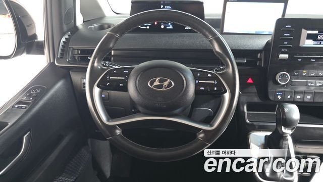 Hyundai Staria Cargo 3-Seater Modern 2023 — фото 17