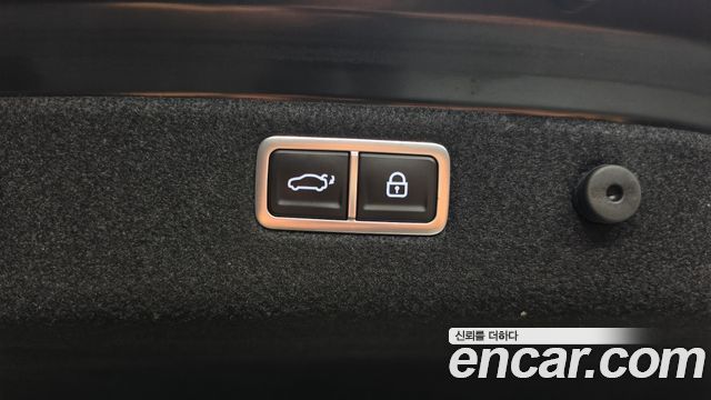 Genesis G70 Gasoline 3.3T 4WD 2022 — фото 19