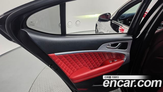 Genesis G70 Gasoline 3.3T 4WD 2022 — фото 25