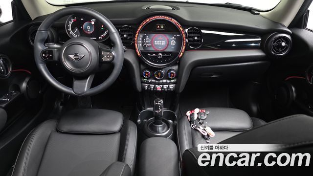 MINI Cooper Classic Plus 3rd 2024 — фото 7