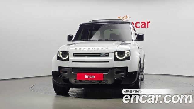 Land Rover Defender (L663) 110 D300 X-Dynamic HSE 2025 — фото 3