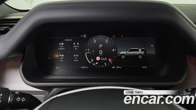 Land Rover Defender (L663) 110 D300 X-Dynamic HSE 2025 — фото 8