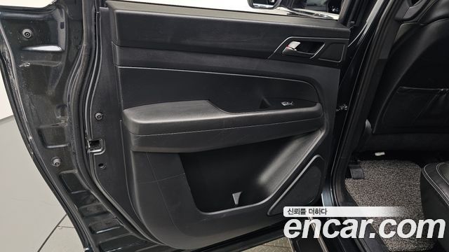 KG Mobility (SsangYong) Rexton Sports Khan Diesel 2.2 4WD Prestige 2021 — фото 31