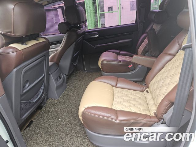KG Mobility (SsangYong) Korando Turismo 4WD TX 9-seater 2016 — фото 9