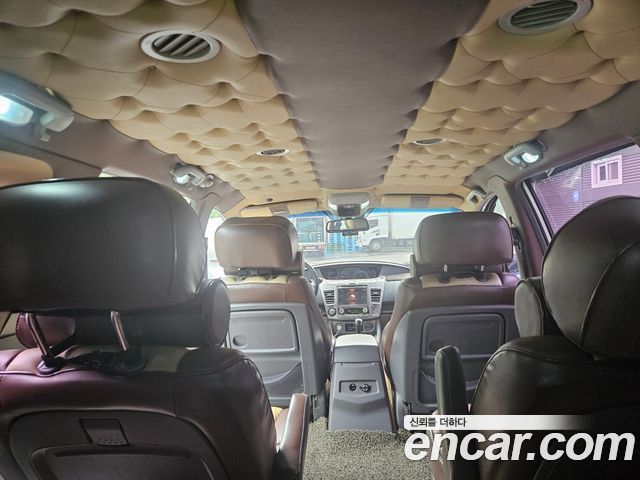 KG Mobility (SsangYong) Korando Turismo 4WD TX 9-seater 2016 — фото 10