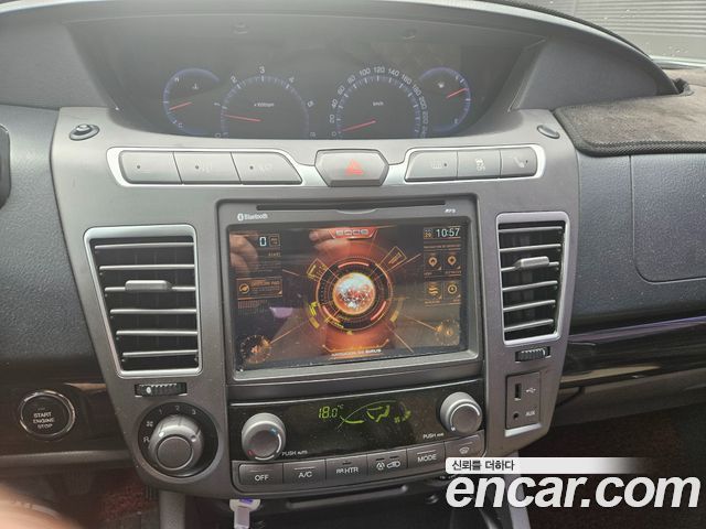 KG Mobility (SsangYong) Korando Turismo 4WD TX 9-seater 2016 — фото 11