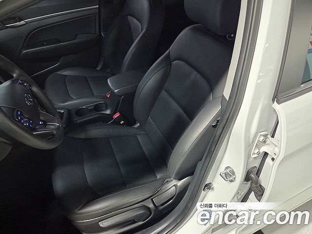 Hyundai Avante (AD) 1.6 Smart 2020 — фото 19