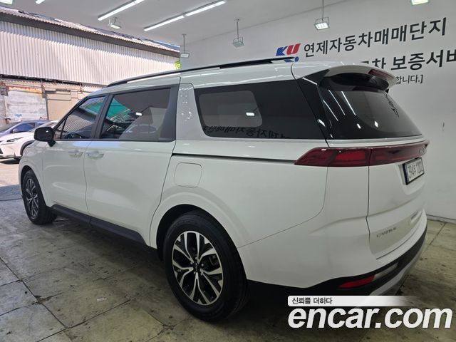 Kia Carnival (IV) Gasoline 9-Seater Prestige 2023 — фото 6