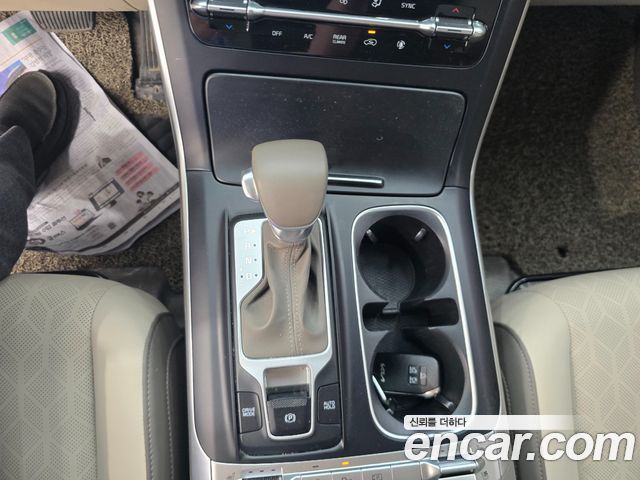 Kia Carnival (IV) Gasoline 9-Seater Prestige 2023 — фото 15