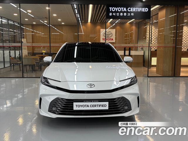 Toyota Camry (XV80) 2.5 XLE Premium Hybrid 2026 — фото 3