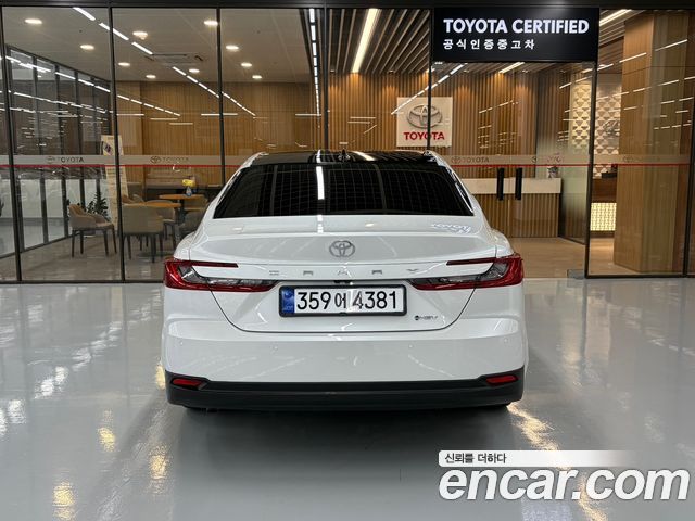 Toyota Camry (XV80) 2.5 XLE Premium Hybrid 2026 — фото 4